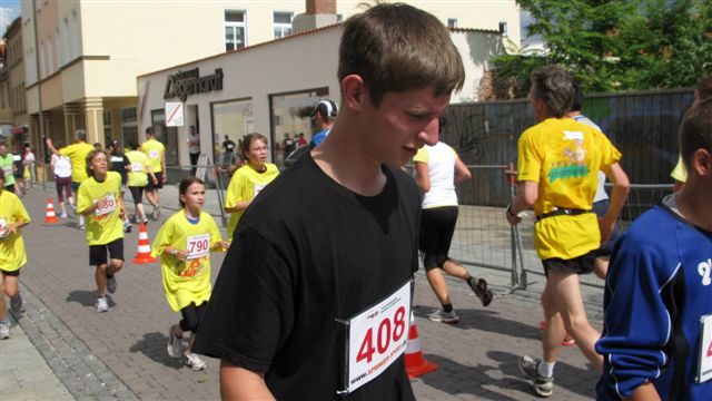 ../Images/BenefizlaufMerseburg2011 (58).jpg